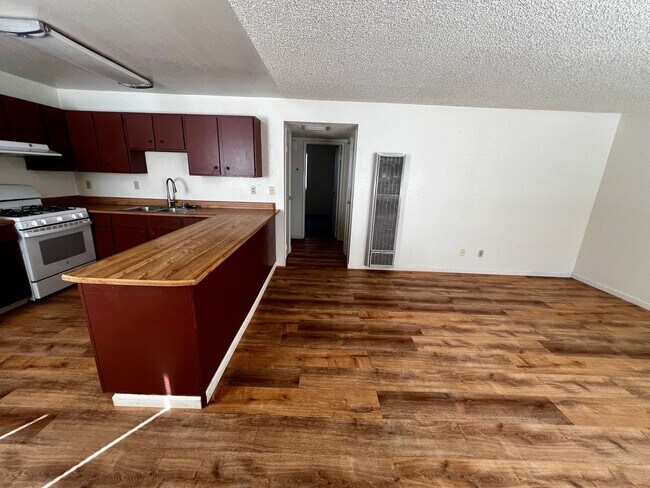 Building Photo - 73774 Cactus Dr