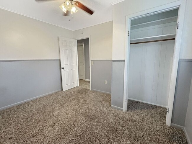 Building Photo - 610 W C St