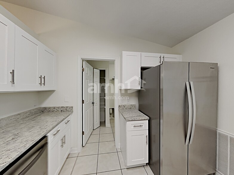 Building Photo - 520 Brown Bear Way