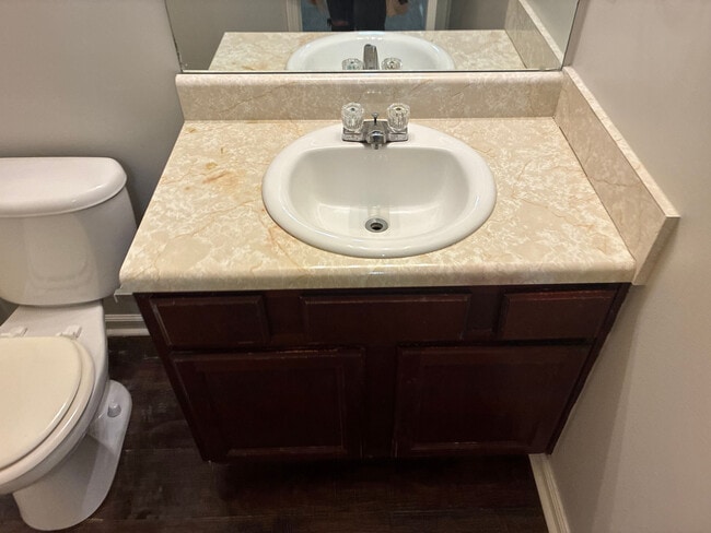 Building Photo - Room in Townhome on Stone Gate Way