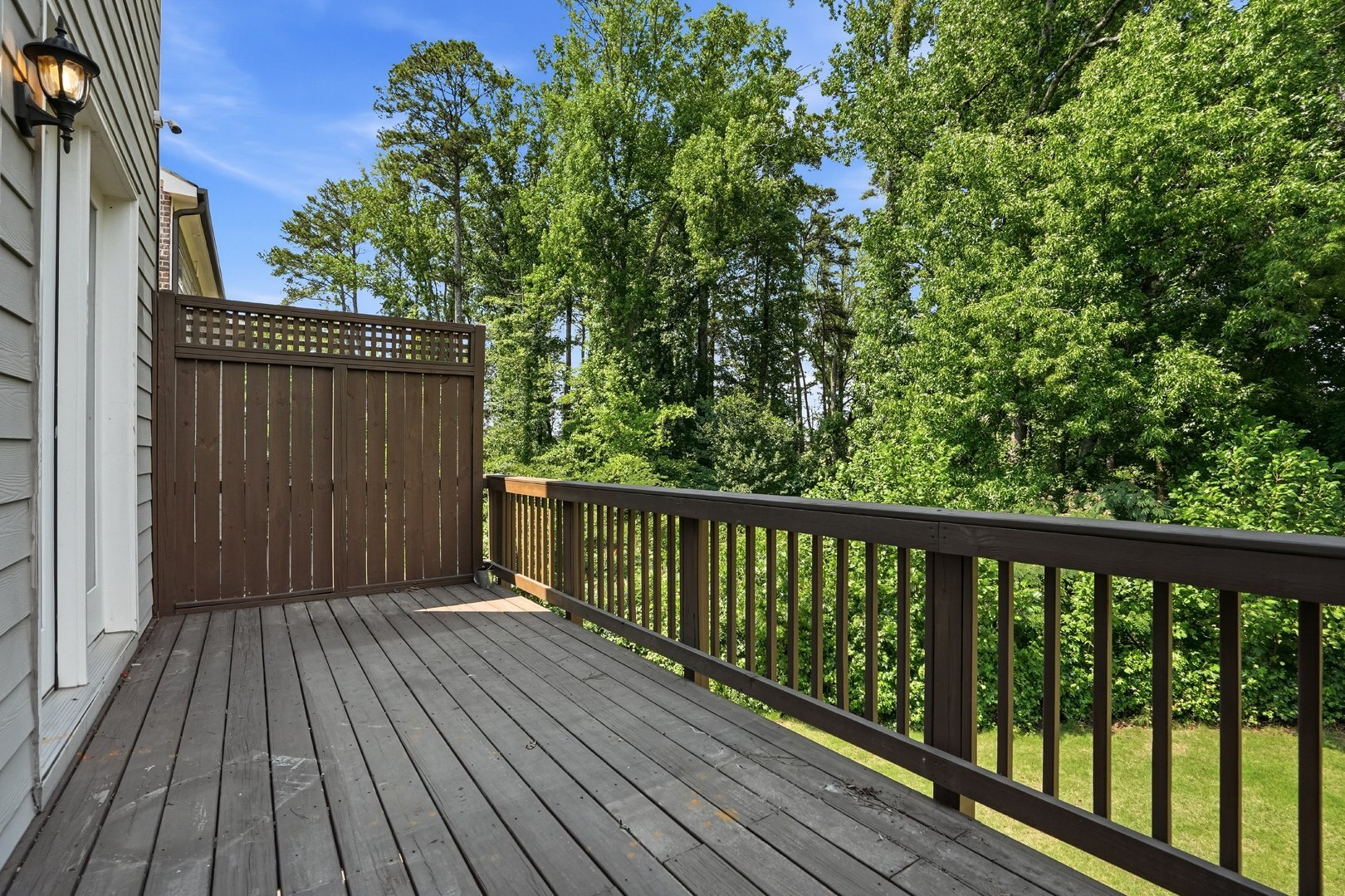Building Photo - 2376 Tarben Dr
