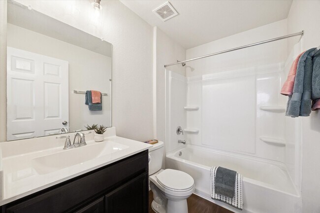 Building Photo - 1606 Avocet Way