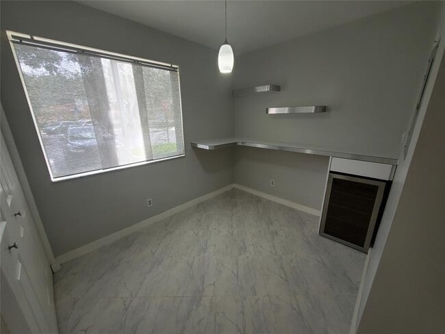 Building Photo - 855 NW 91st Terrace