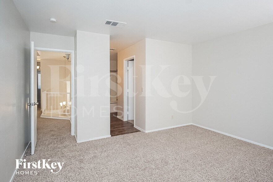 Building Photo - 5317 Sandstone Dr