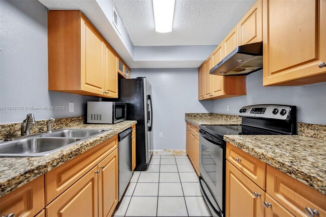 Building Photo - 15560 SW 104th St