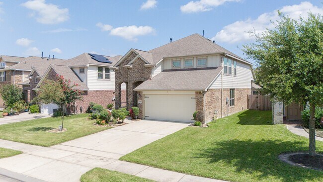 Building Photo - 13303 Davenport Hills Ln