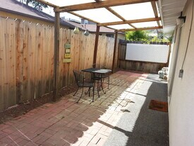 Building Photo - 364 Buchon St