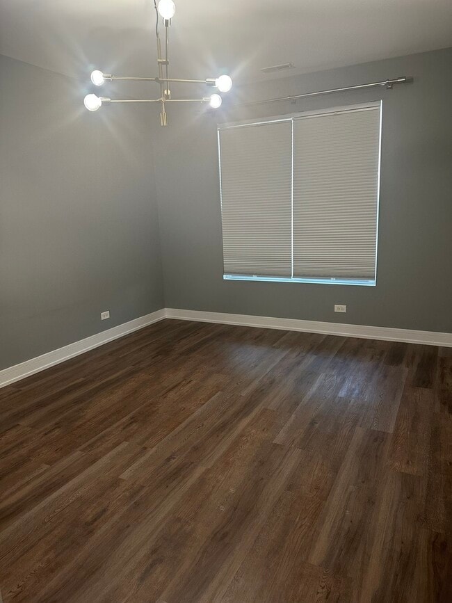 Building Photo - 10201 Mulberry Ln