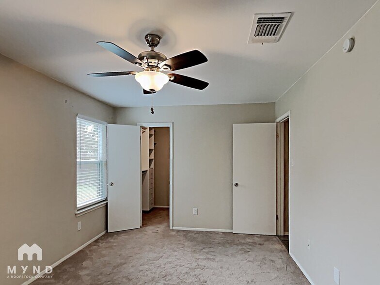 Building Photo - 12331 Tomanet Trail