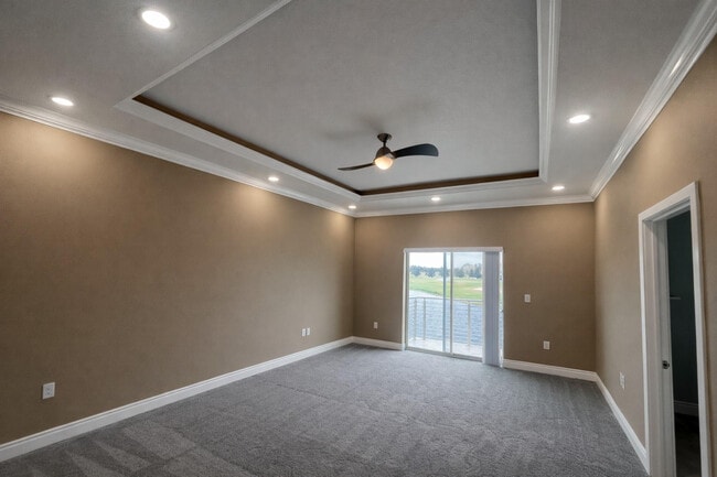 Building Photo - 2033 Greenbriar Ter