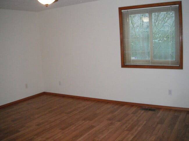 Building Photo - Charming Single-Level Home in Desirable Felida – 4 Bed, 2 Bath