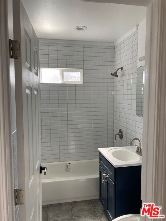 Building Photo - 161 W 93rd St