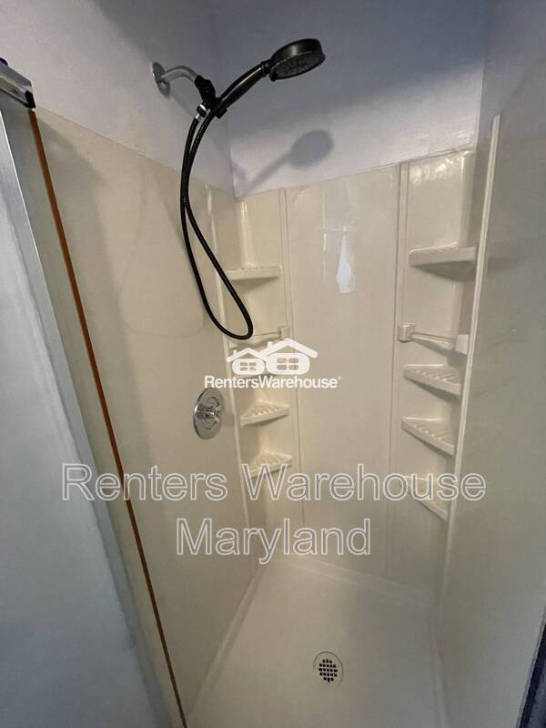 Building Photo - 2621 Fallston Rd