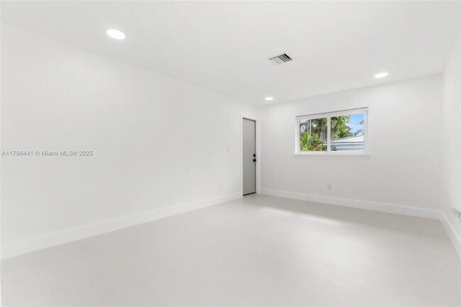 Building Photo - 8860 SW 160th St