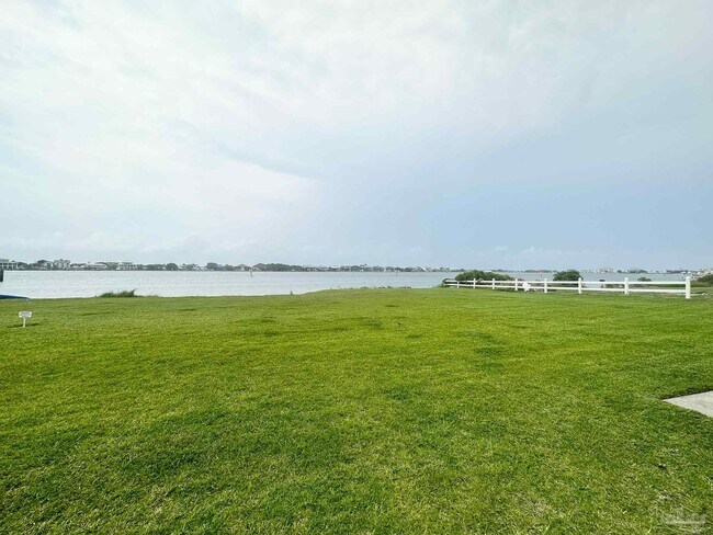 Building Photo - 344 Fort Pickens Rd