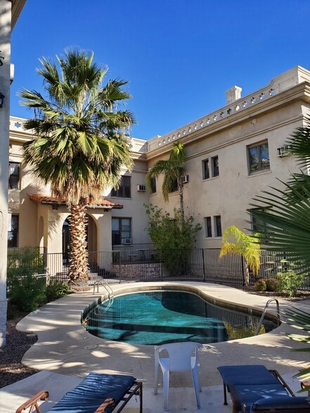 Building Photo - The Castle Apartments