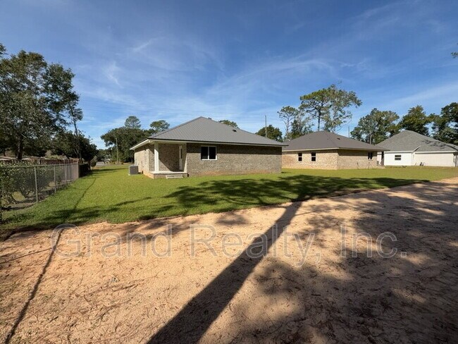 Building Photo - 4880 E Spencer Field Rd