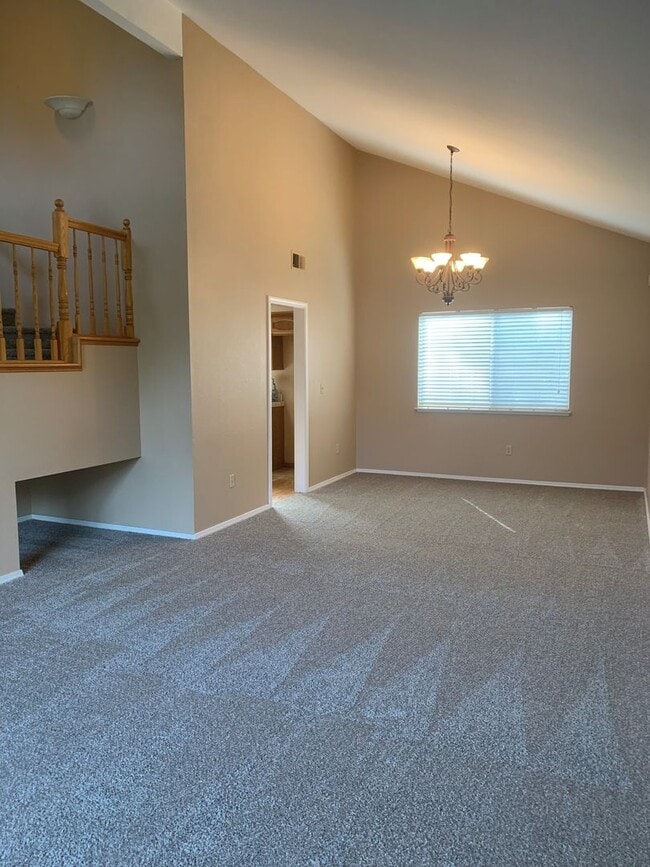 Building Photo - 5828 Laguna Vale Way