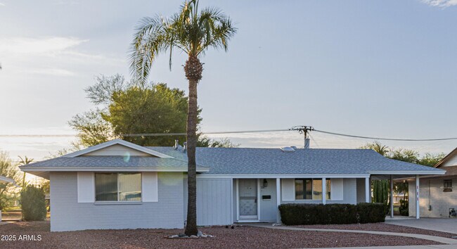 Building Photo - 11417 N 103rd Ave
