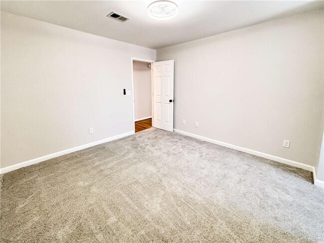 Building Photo - 4515 N Slope Cir