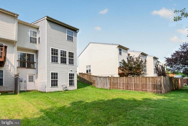 Building Photo - 15044 Gaffney Cir