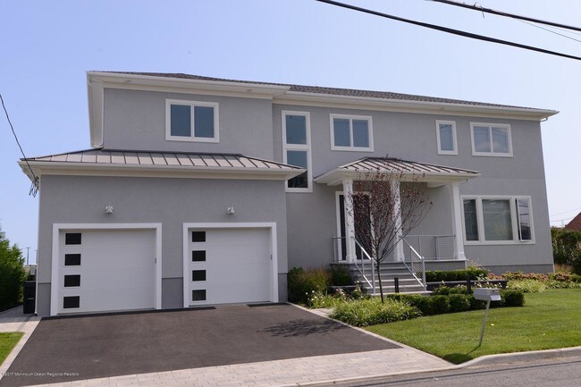 Primary Photo - 33 Seaview Ave