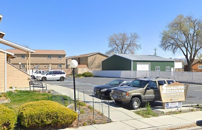 Building Photo - 150 Bowean St