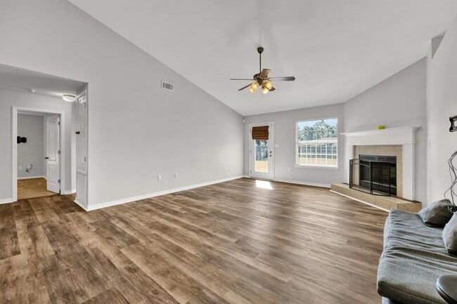 Building Photo - 9431 Pouder Ln