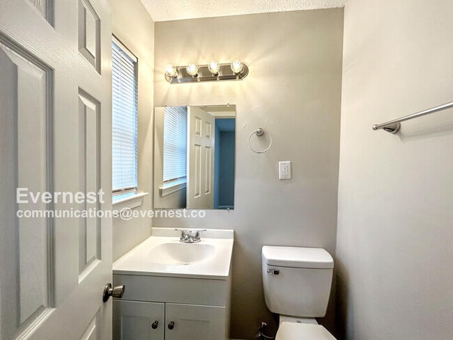 Building Photo - 8641 Kinard Cove
