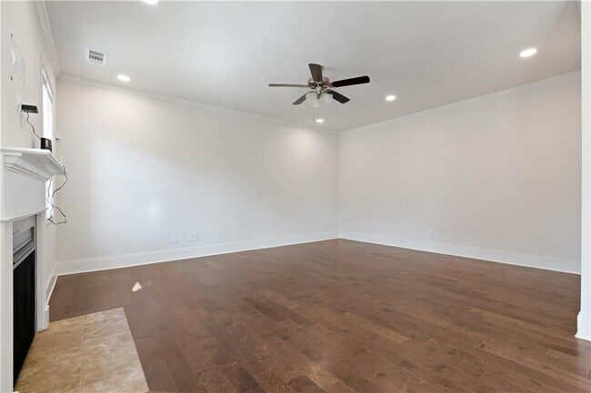 Building Photo - 221 Orchard Trail