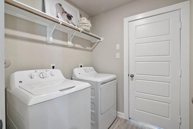 Building Photo - 21110 Bella Coral Dr