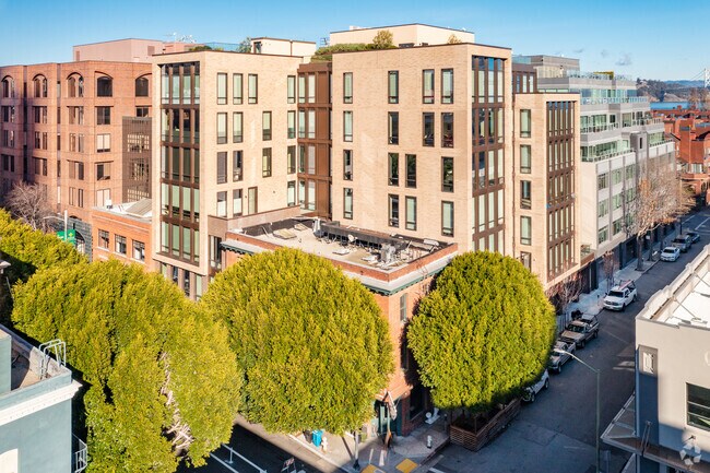 Primary Photo - 240 Pacific Ave