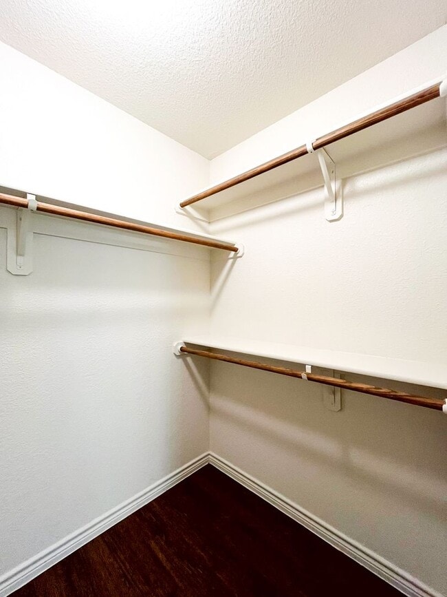 Building Photo - 1519 Justin Lp