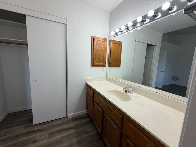 Building Photo - 8162 Morgan Hill Way
