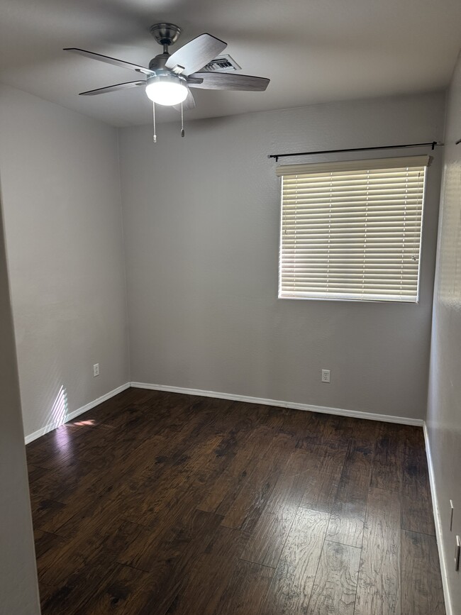 Building Photo - 8712 W Hammond Ln