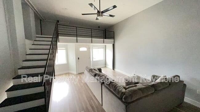 Primary Photo - 1245 Chartiers Ave
