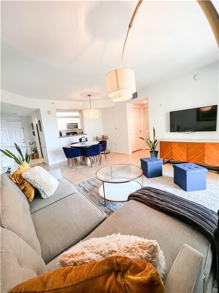 Building Photo - 3530 SW 22nd St