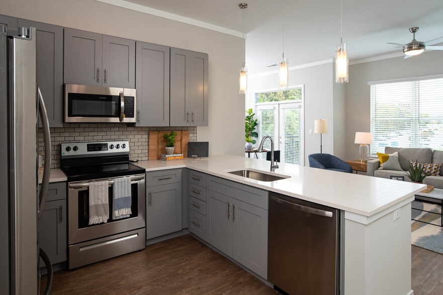 Primary Photo - One Riverside Apartments