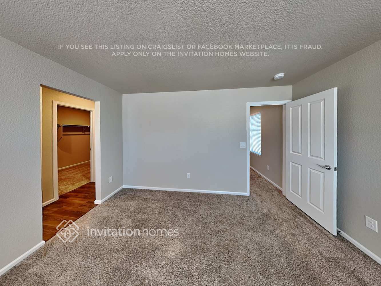 Building Photo - 11431 Sanderling St