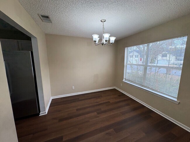 Building Photo - Great Georgetown Home