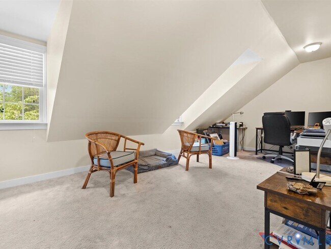 Building Photo - 9611 Woodstream Dr