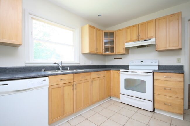 Building Photo - 507 Bob Wallace Ave SW
