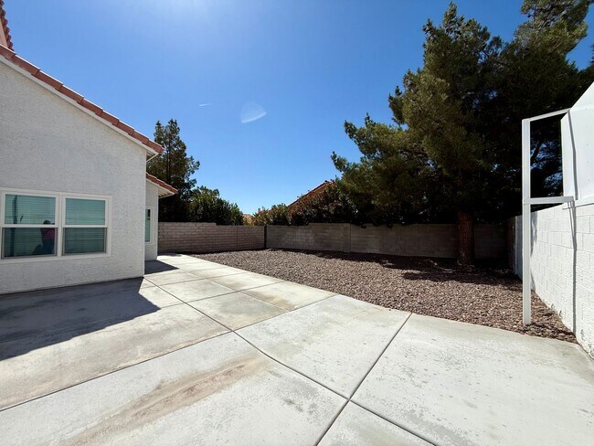 Building Photo - Corner Lot Beauty with Open Living, Guest Suite Down & Expansive Backyard