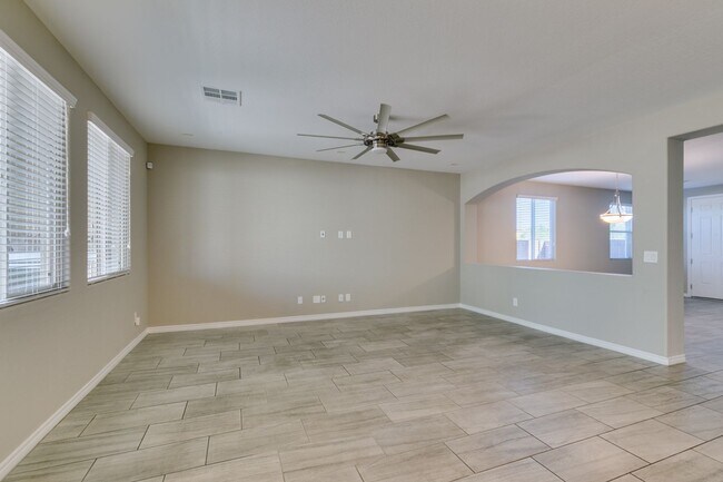 Building Photo - Beautiful Next-Gen Home with Private Entry Suite & Spacious Backyard