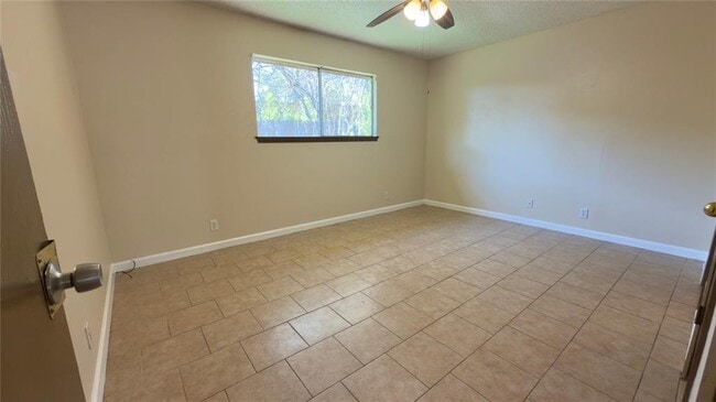 Building Photo - 10708 Lanshire Dr