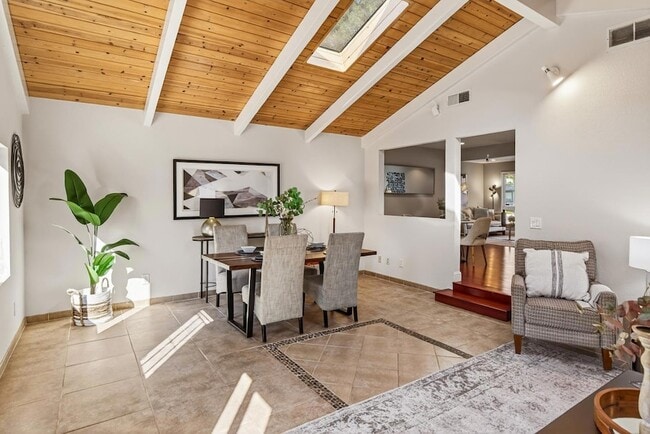 Building Photo - 18732 Afton Ave