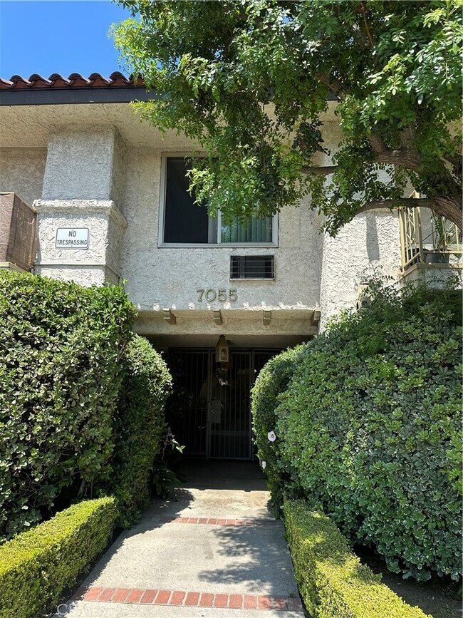 Building Photo - 7055 Etiwanda Ave