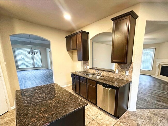 Building Photo - 15023 Russet Bend Ln