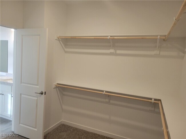 Building Photo - 187 Jaldena Ln