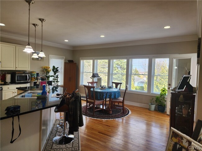 Building Photo - 4560 Providence Rd